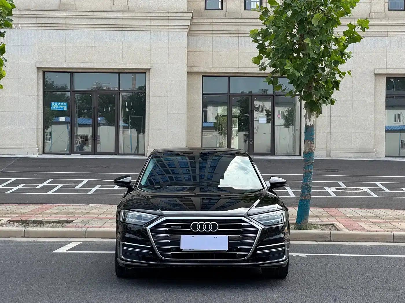 2021 Audi A8 A8L 50 TFSI quattro Comfort — миниатюра 2