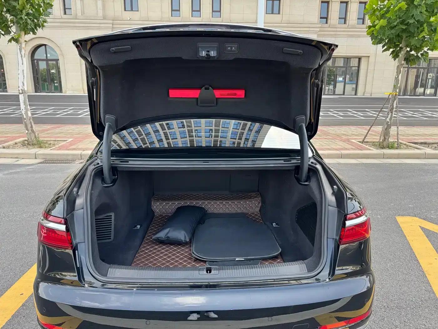 2021 Audi A8 A8L 50 TFSI quattro Comfort — миниатюра 15