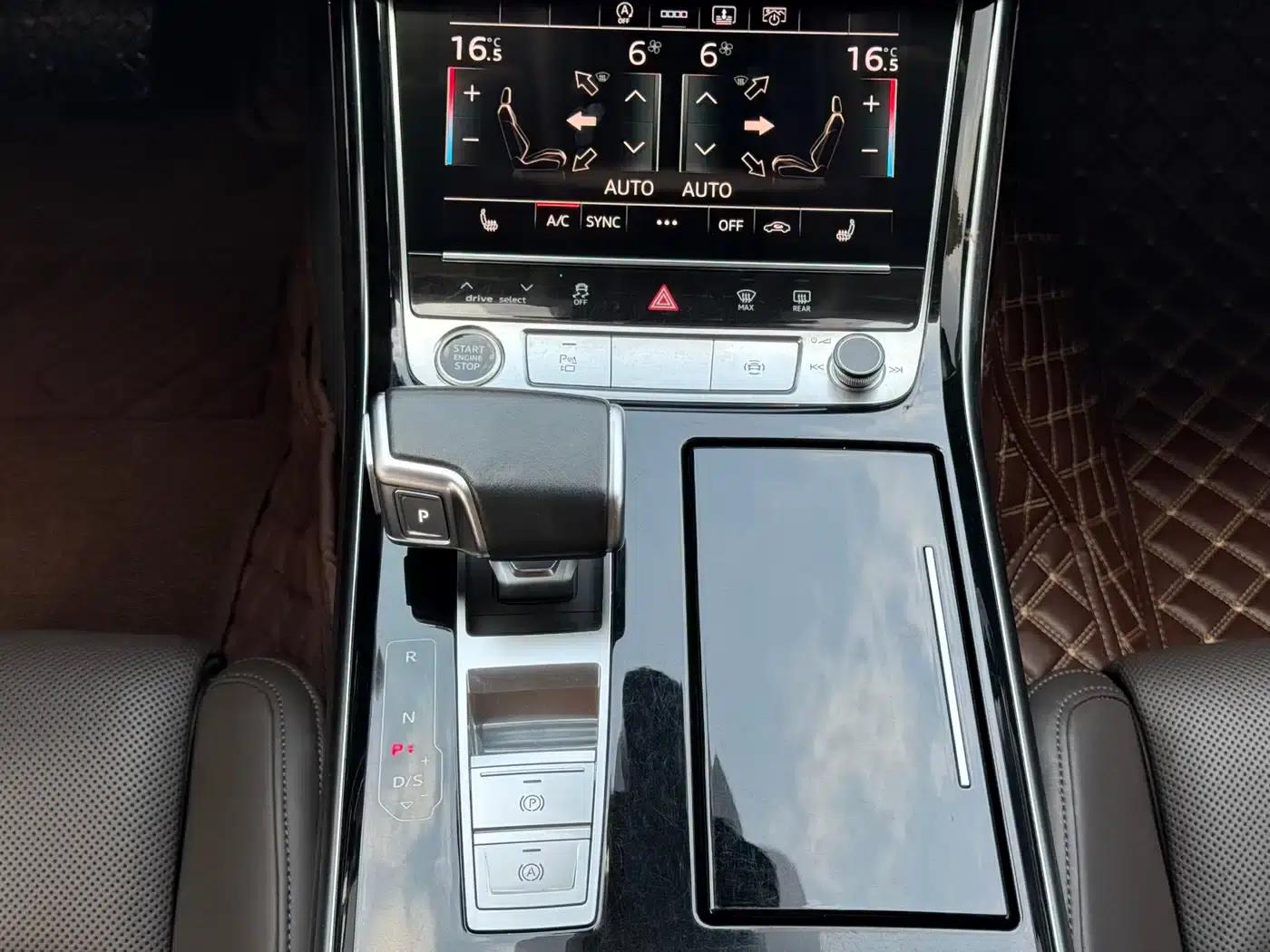 2021 Audi A8 A8L 50 TFSI quattro Comfort — миниатюра 8