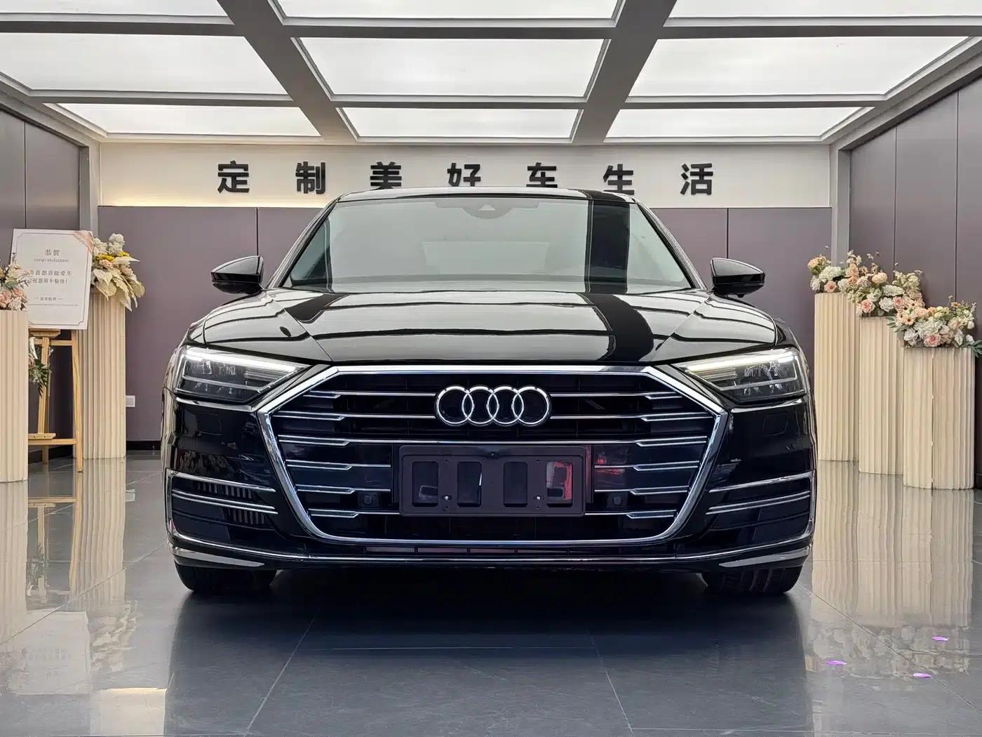 2022 Audi A8 A8L 50 TFSI quattro Comfort Edition — миниатюра 2