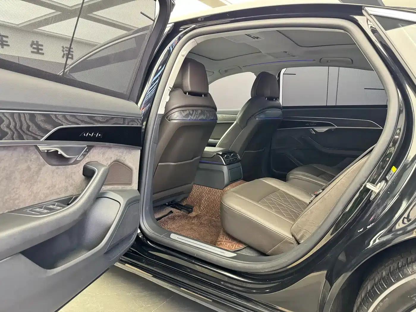 2022 Audi A8 A8L 50 TFSI quattro Comfort Edition — миниатюра 11