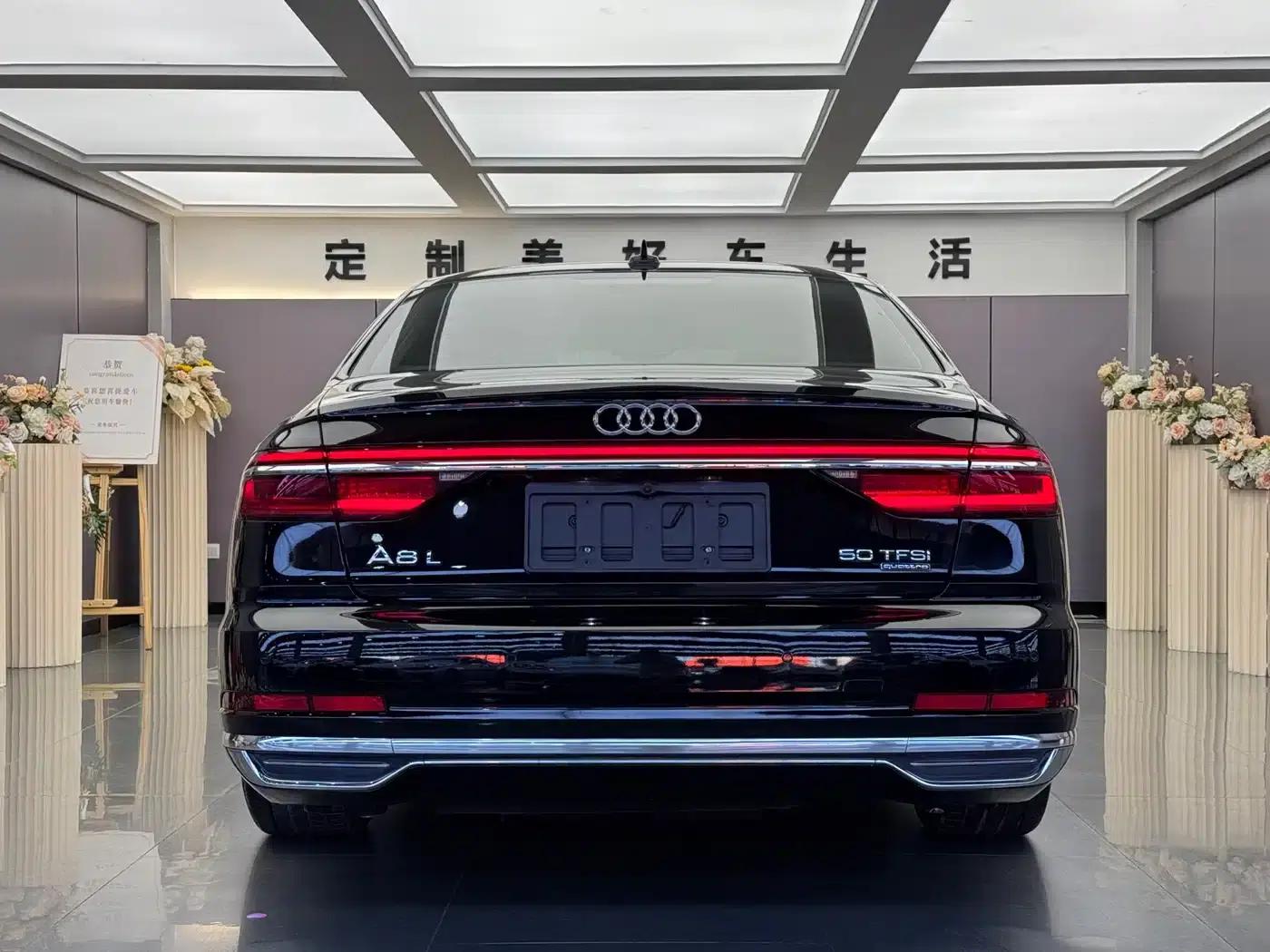 2022 Audi A8 A8L 50 TFSI quattro Comfort Edition — миниатюра 13