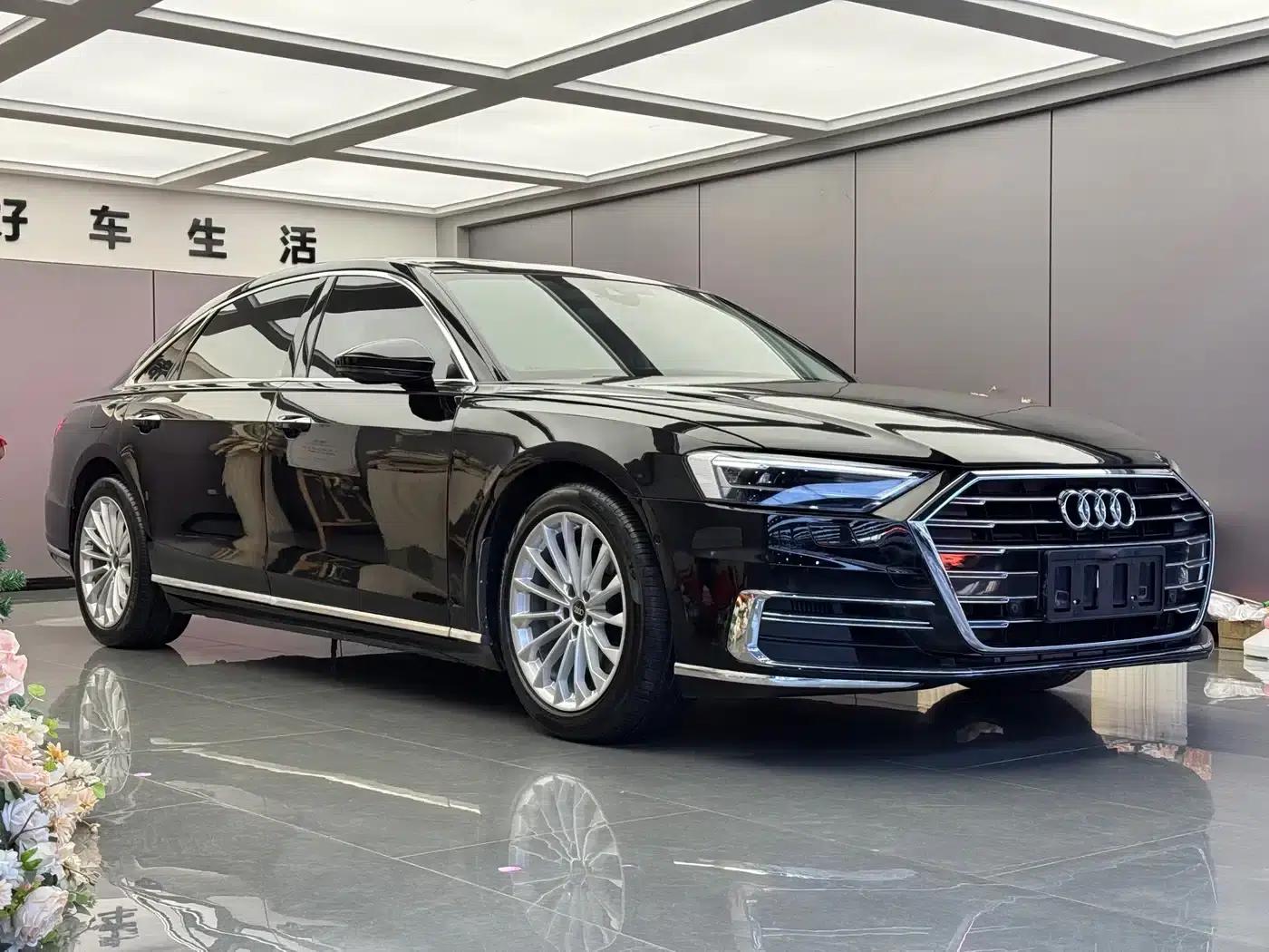 2022 Audi A8 A8L 50 TFSI quattro Comfort Edition — миниатюра 3