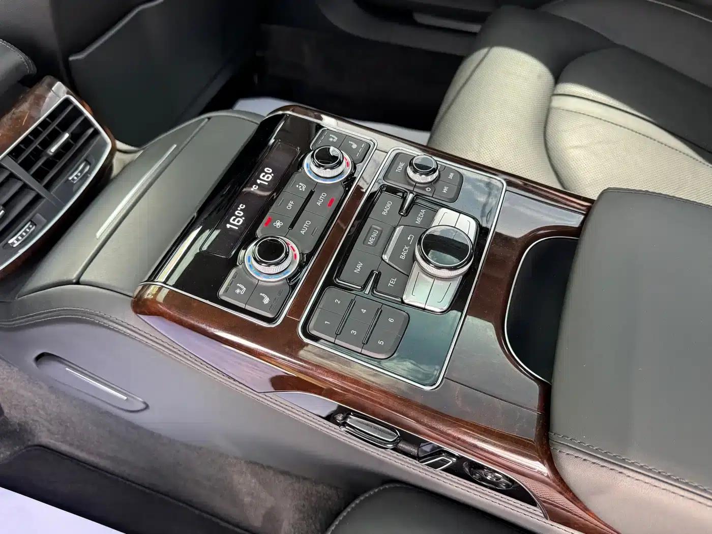 2013 Audi A8 A8L 45 TFSI quattro Exclusive Edition — миниатюра 21