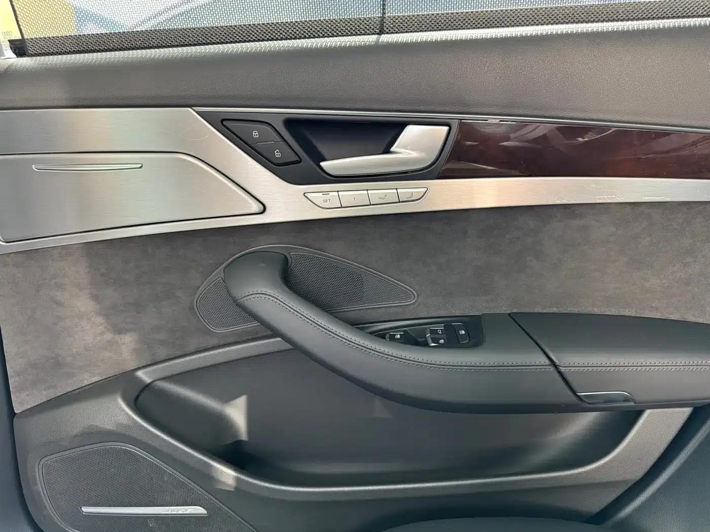 2013 Audi A8 A8L 45 TFSI quattro Exclusive Edition — миниатюра 25