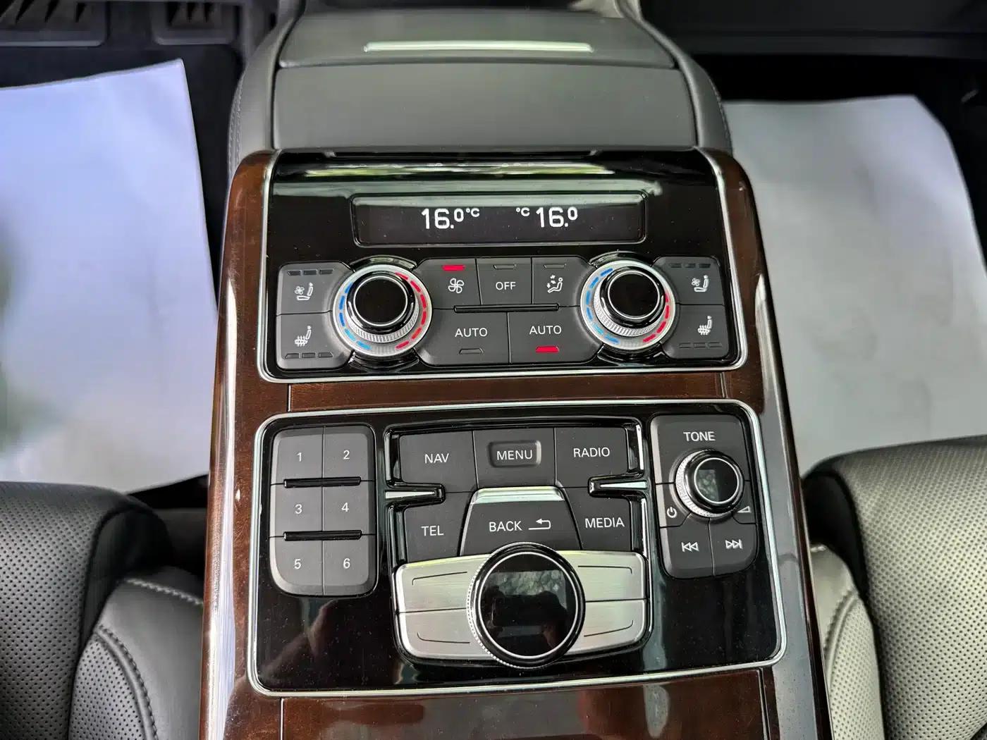 2013 Audi A8 A8L 45 TFSI quattro Exclusive Edition — миниатюра 26