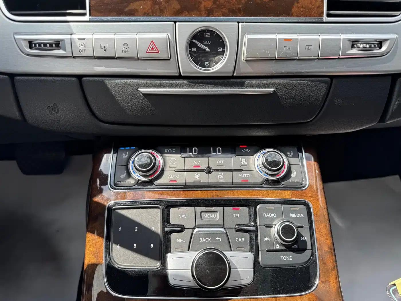 2013 Audi A8 A8L 45 TFSI quattro Exclusive Edition — миниатюра 33
