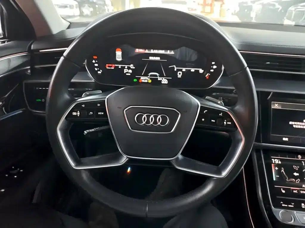 2021 Audi A8 A8L 50 TFSI quattro Comfort — миниатюра 11