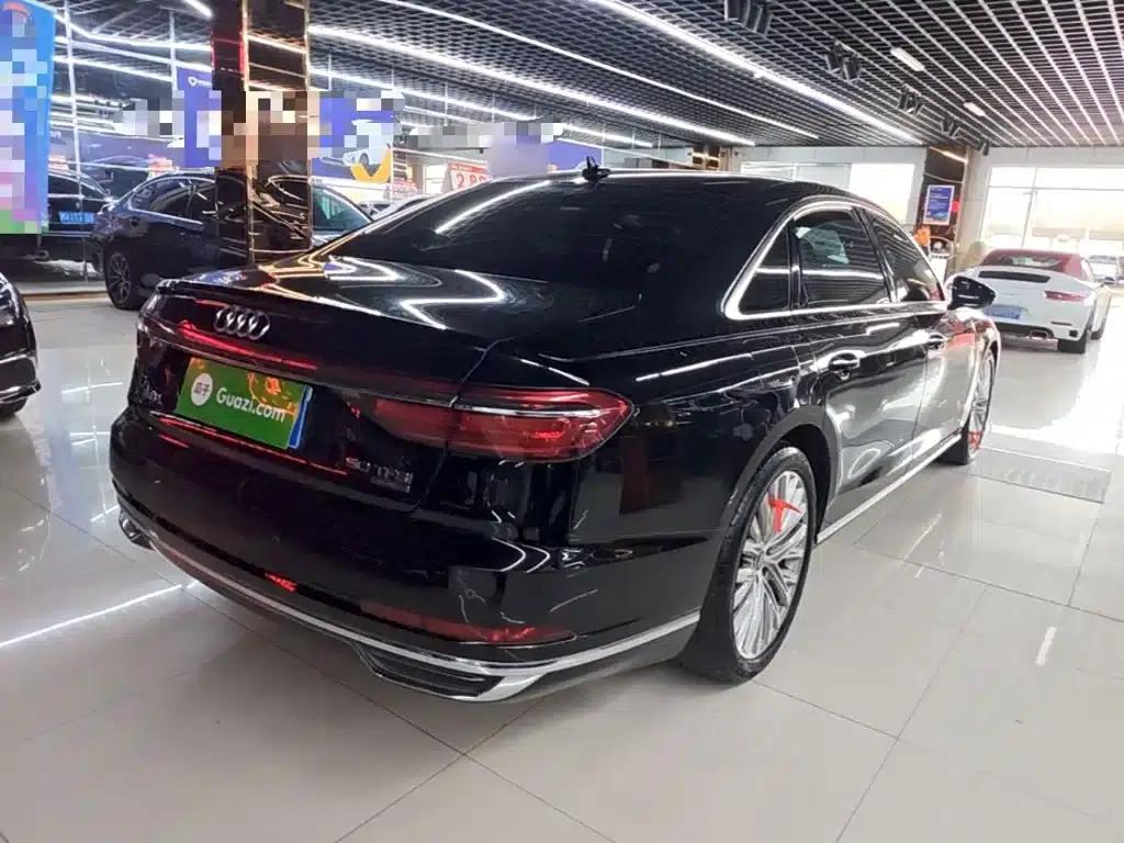 2021 Audi A8 A8L 50 TFSI quattro Comfort — миниатюра 7