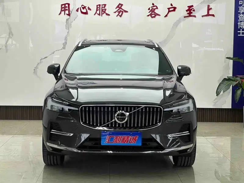 2022 Volvo XC60 B5 AWD Inscription Luxury Edition — миниатюра 2