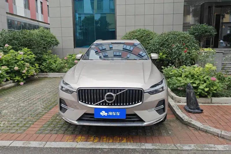 2024 Volvo XC60 B5 AWD Inscription Luxury Edition — миниатюра 2