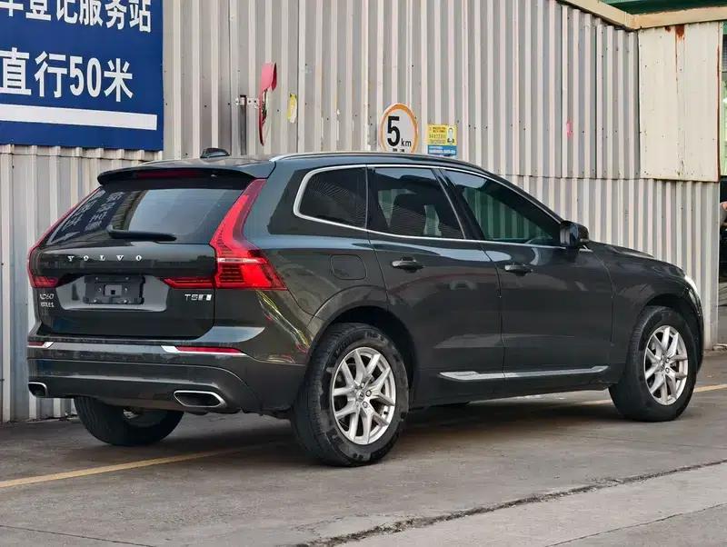 2020 Volvo XC60 T5 AWD Inscription Luxury Edition — миниатюра 6