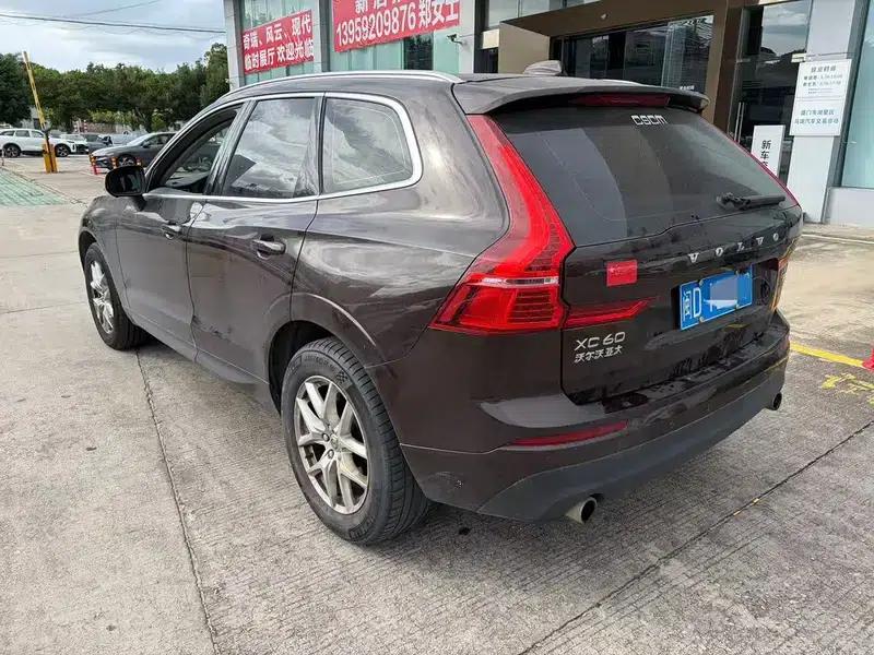 2019 Volvo XC60 T4 Smart Edition (China V Emission Standard) — миниатюра 4