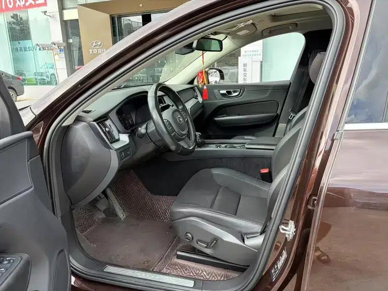 2019 Volvo XC60 T4 Smart Edition (China V Emission Standard) — миниатюра 8
