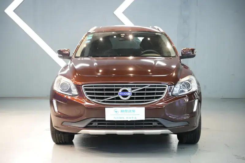2016 Volvo XC60 T5 Smart Edition — миниатюра 2