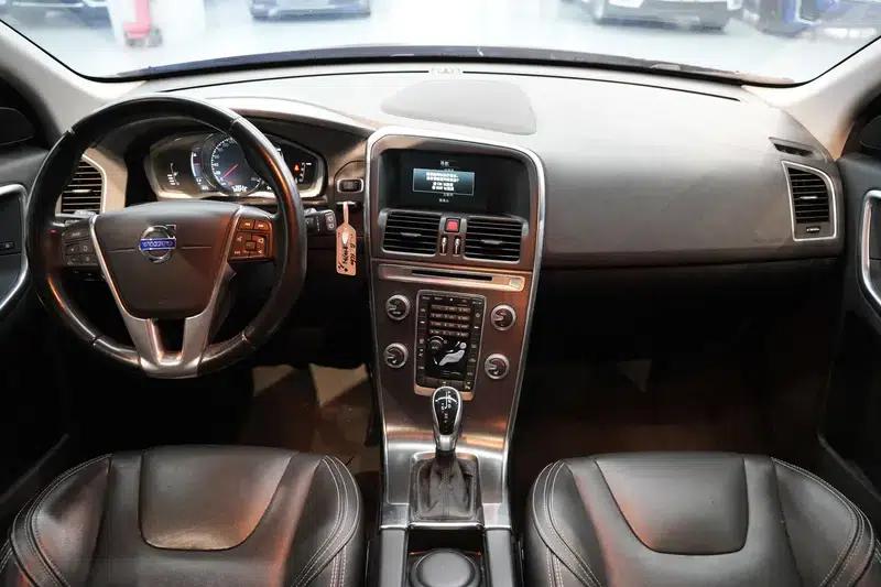2016 Volvo XC60 T5 Smart Edition — миниатюра 13