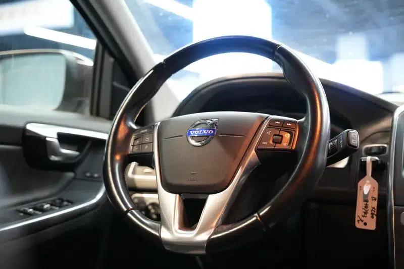 2016 Volvo XC60 T5 Smart Edition — миниатюра 15