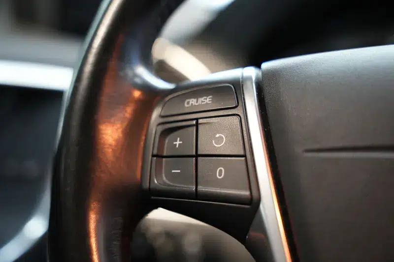 2016 Volvo XC60 T5 Smart Edition — миниатюра 22