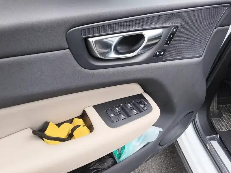 2026 Volvo XC60 B5 AWD Inscription Luxury Edition — миниатюра 15