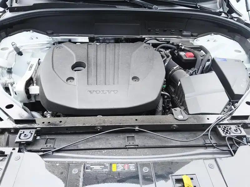 2026 Volvo XC60 B5 AWD Inscription Luxury Edition — миниатюра 19