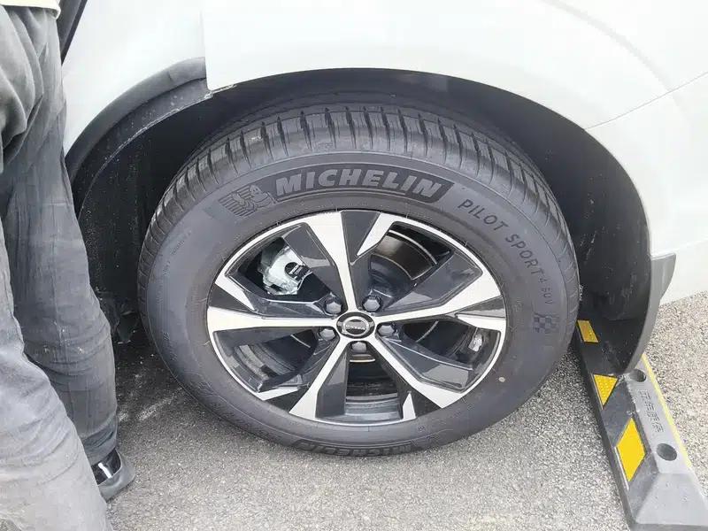 2026 Volvo XC60 B5 AWD Inscription Luxury Edition — миниатюра 20