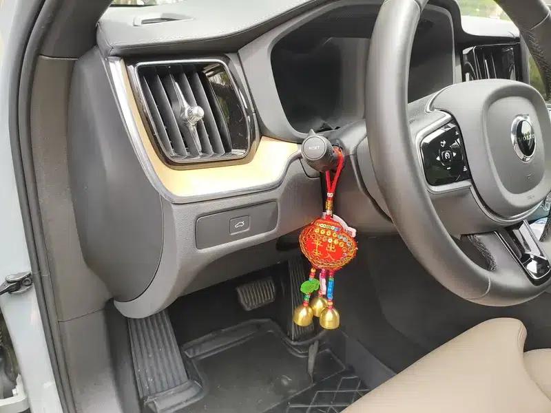 2026 Volvo XC60 B5 AWD Inscription Luxury Edition — миниатюра 14