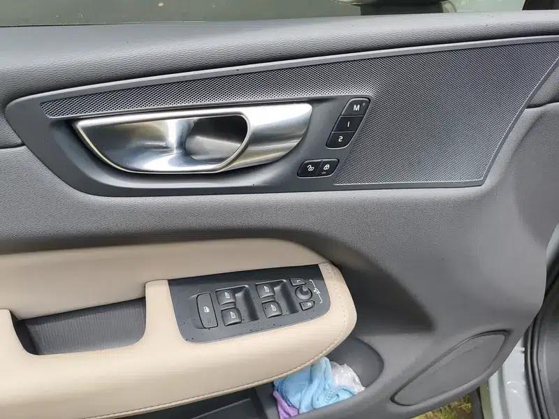 2026 Volvo XC60 B5 AWD Inscription Luxury Edition — миниатюра 16