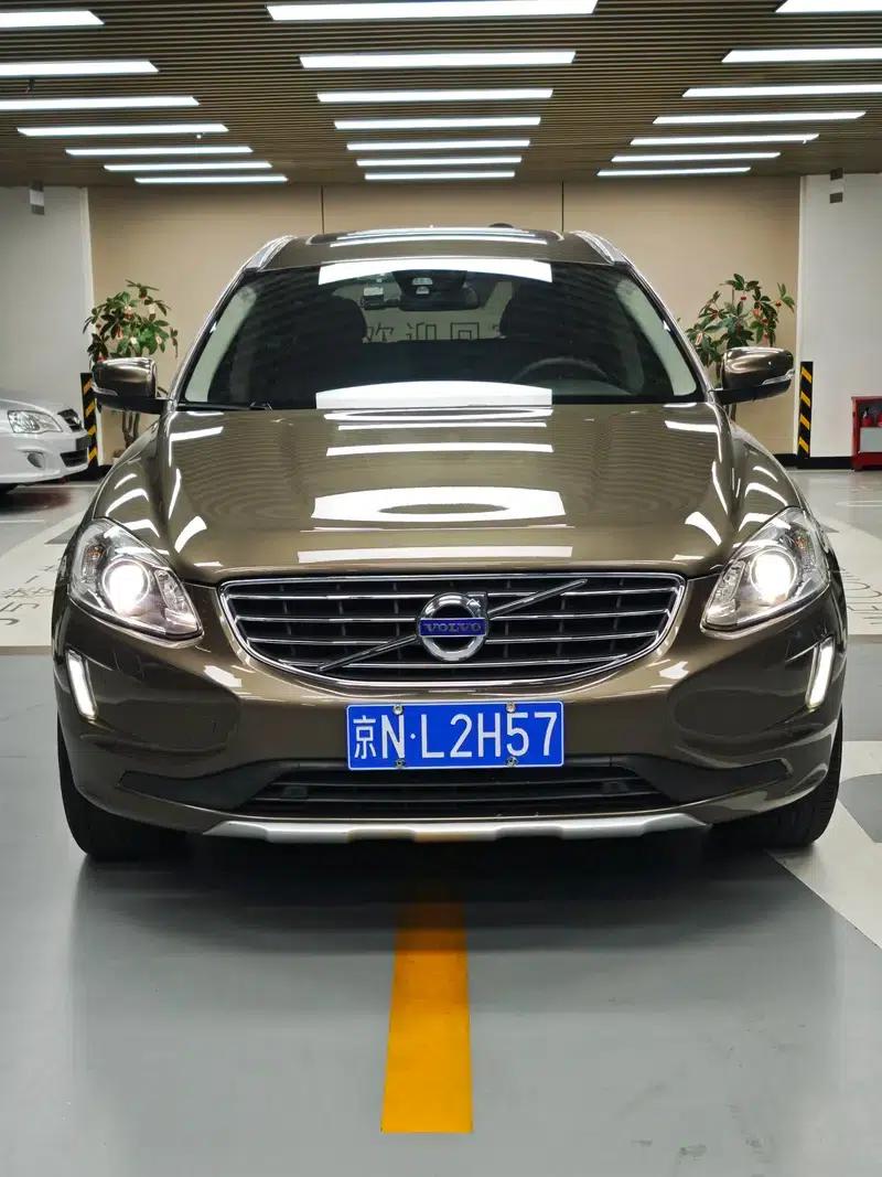 2017 Volvo XC60 T5 AWD Smart Edition — миниатюра 2