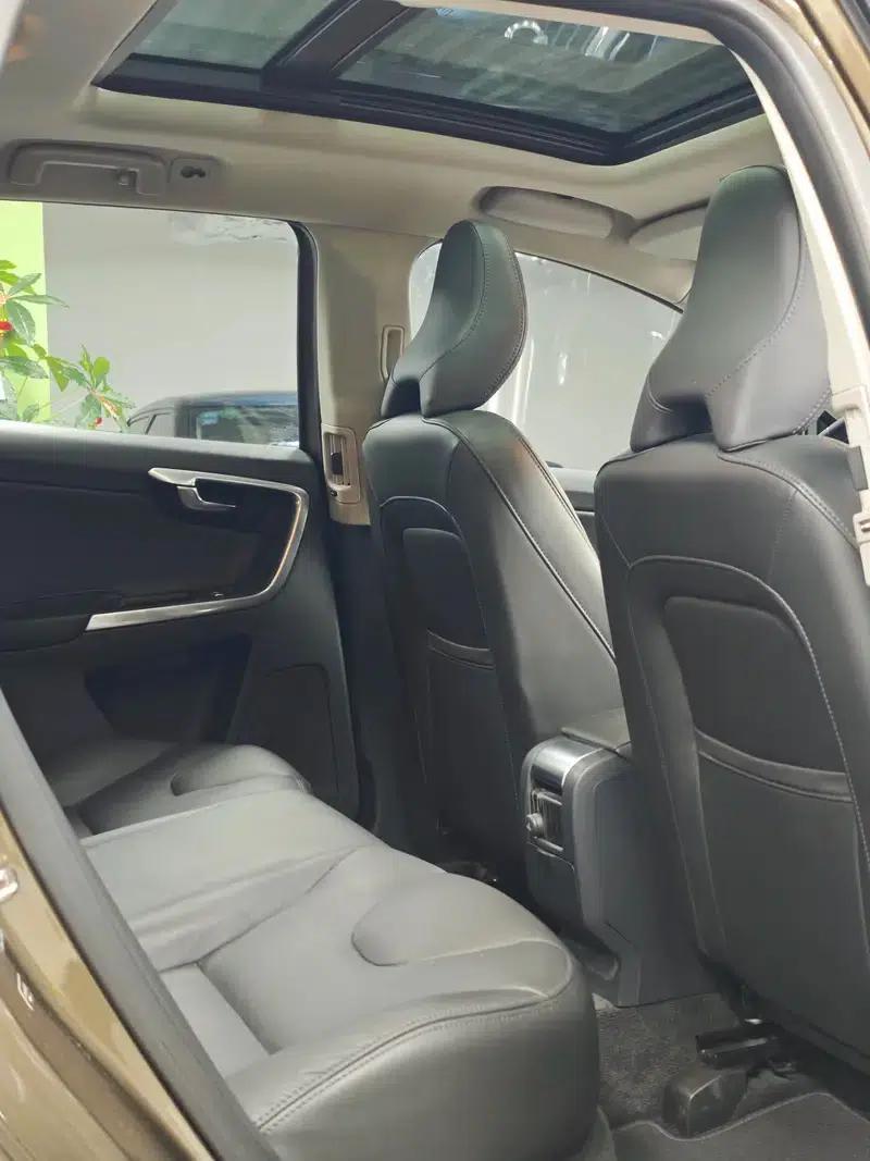 2017 Volvo XC60 T5 AWD Smart Edition — миниатюра 8