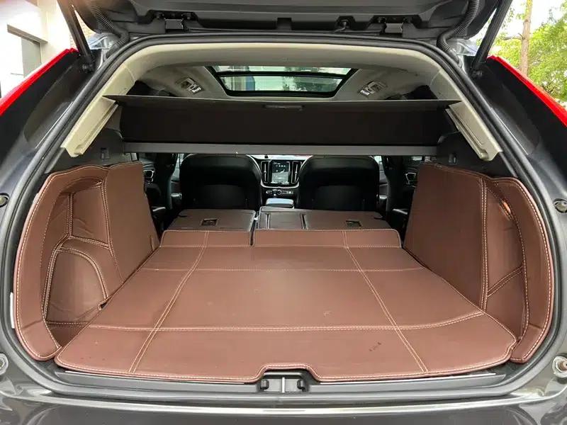 2020 Volvo XC60 T5 AWD Inscription Luxury Edition — миниатюра 16