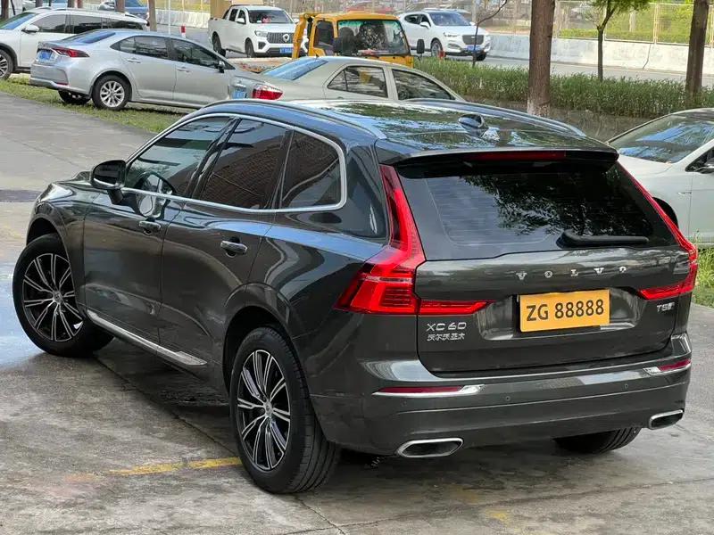 2020 Volvo XC60 T5 AWD Inscription Luxury Edition — миниатюра 5