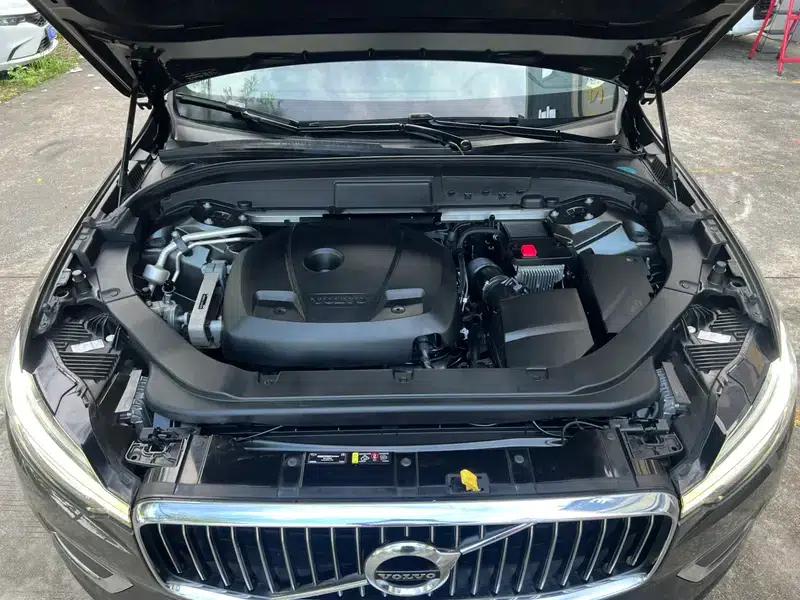 2020 Volvo XC60 T5 AWD Inscription Luxury Edition — миниатюра 8