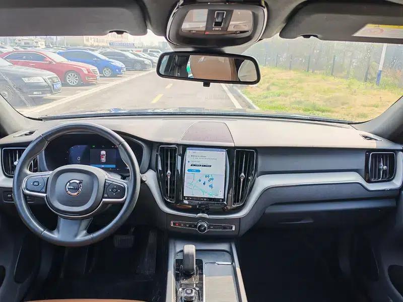 2022 Volvo XC60 B5 AWD Smart Sport Edition — миниатюра 10