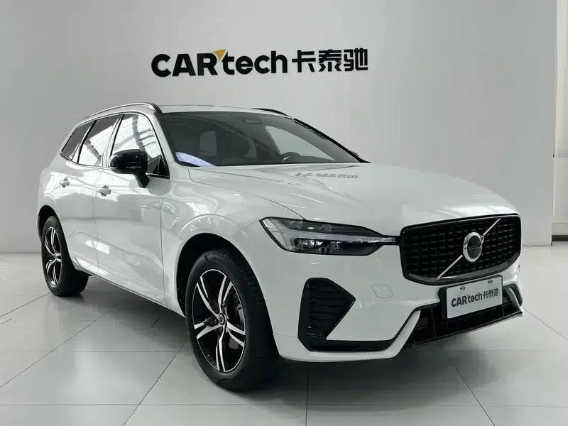 2022 Volvo XC60 B5 AWD Inscription Sport Edition — миниатюра 3