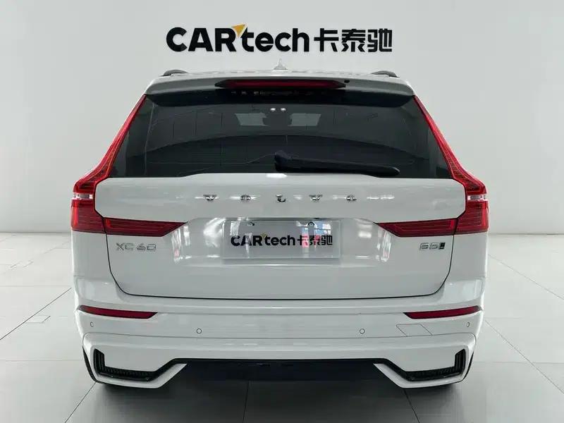 2022 Volvo XC60 B5 AWD Inscription Sport Edition — миниатюра 5