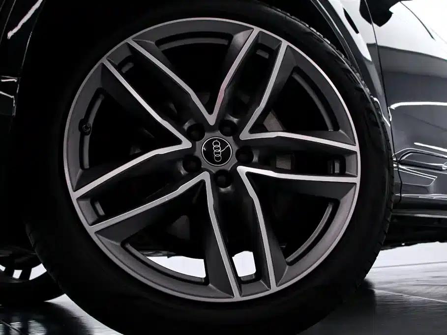 Audi Q7 2025 45 TFSI quattro S line Black Knight Edition — миниатюра 16