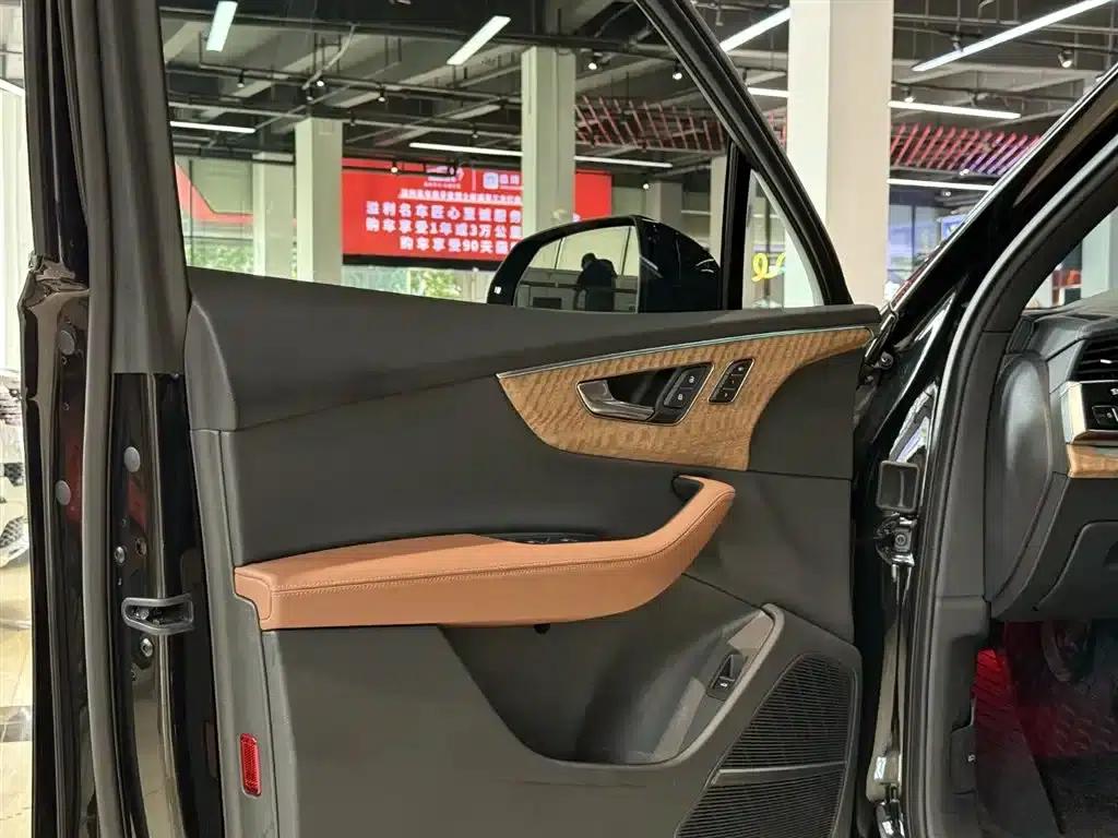 Audi Q7 2025 55 TFSI quattro S line Ice Sport Edition — миниатюра 23