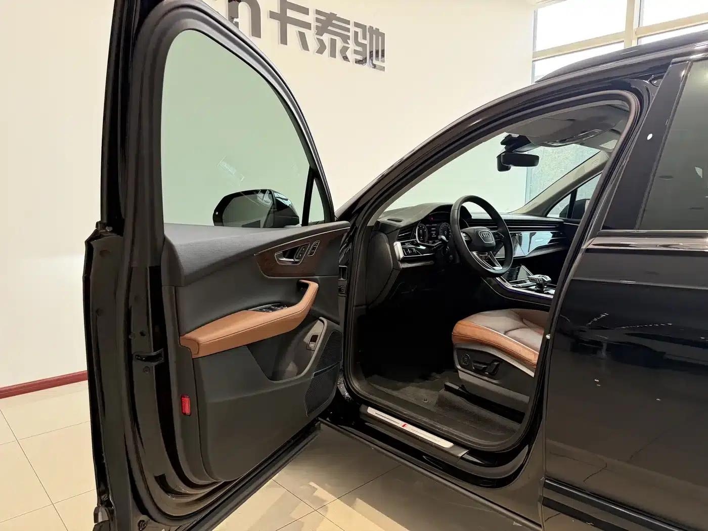 Audi Q7 2022 55 TFSI quattro S line Sport — миниатюра 20