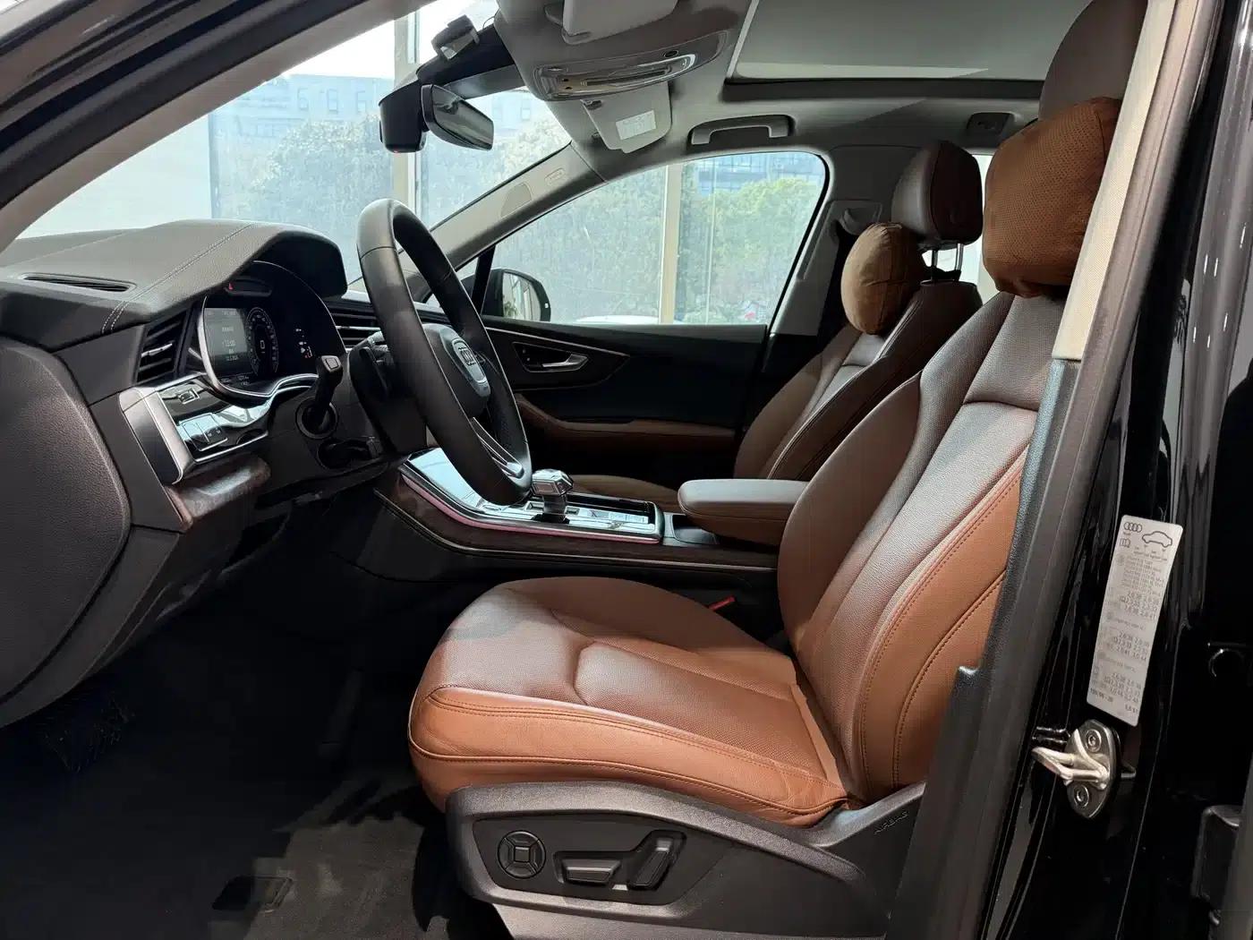 Audi Q7 2022 55 TFSI quattro S line Sport — миниатюра 7