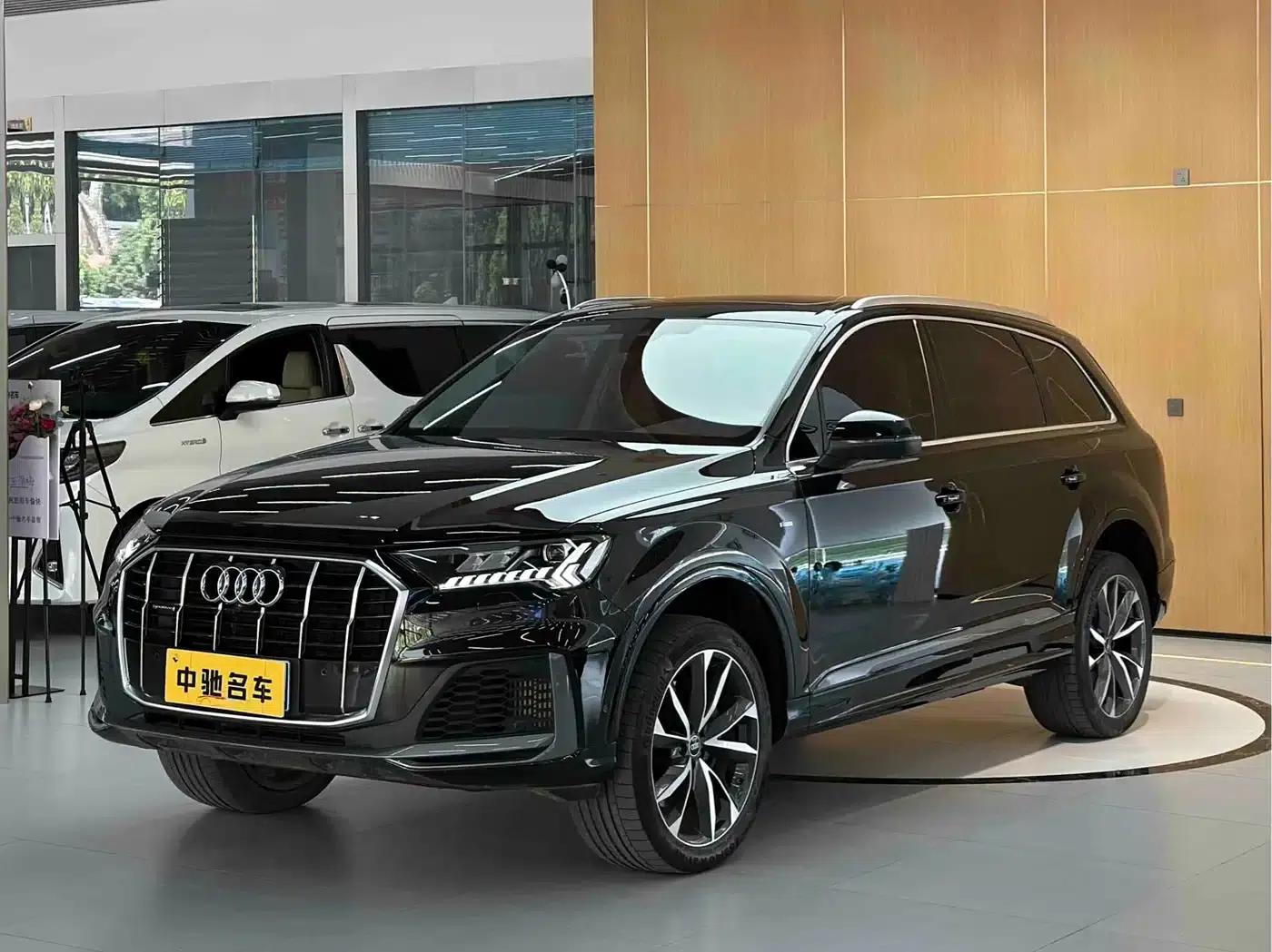 Audi Q7 2023 55 TFSI quattro S line Sport — миниатюра 1