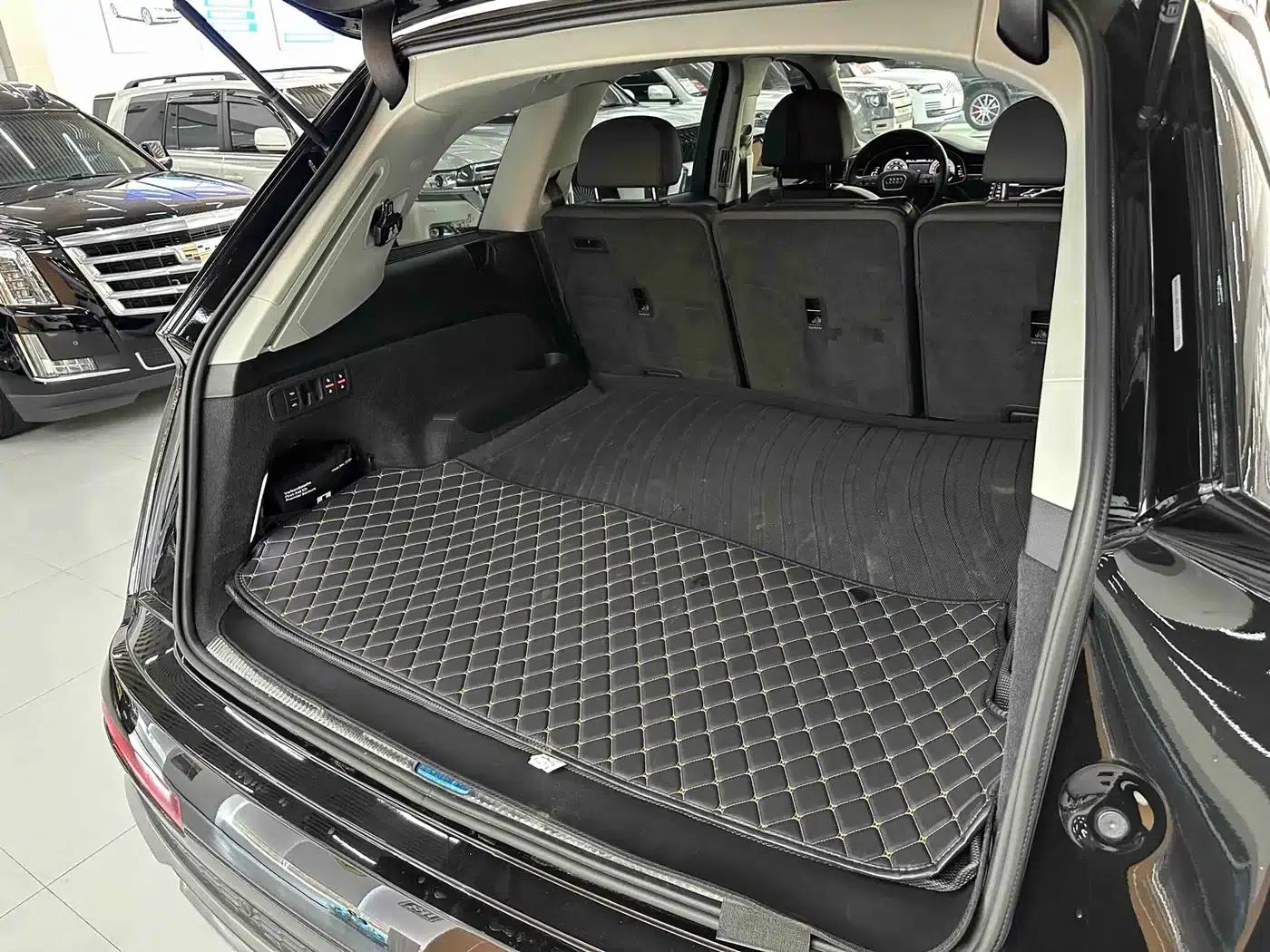 Audi Q7 2023 55 TFSI quattro S line Sport — миниатюра 16