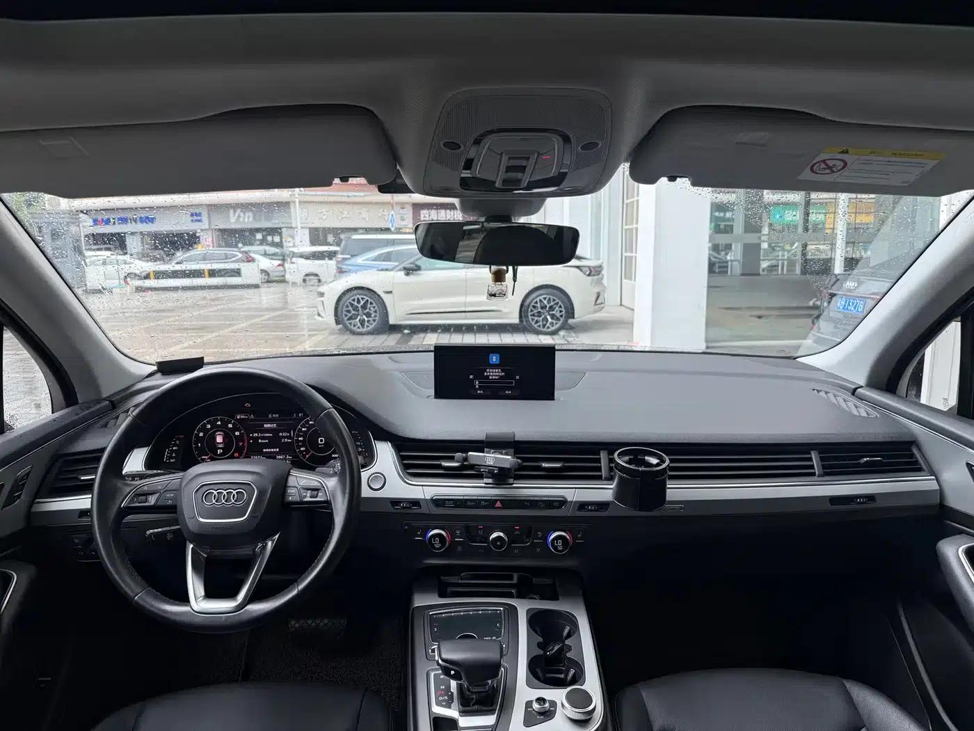 Audi Q7 2019 55 TFSI Technology Edition — миниатюра 11