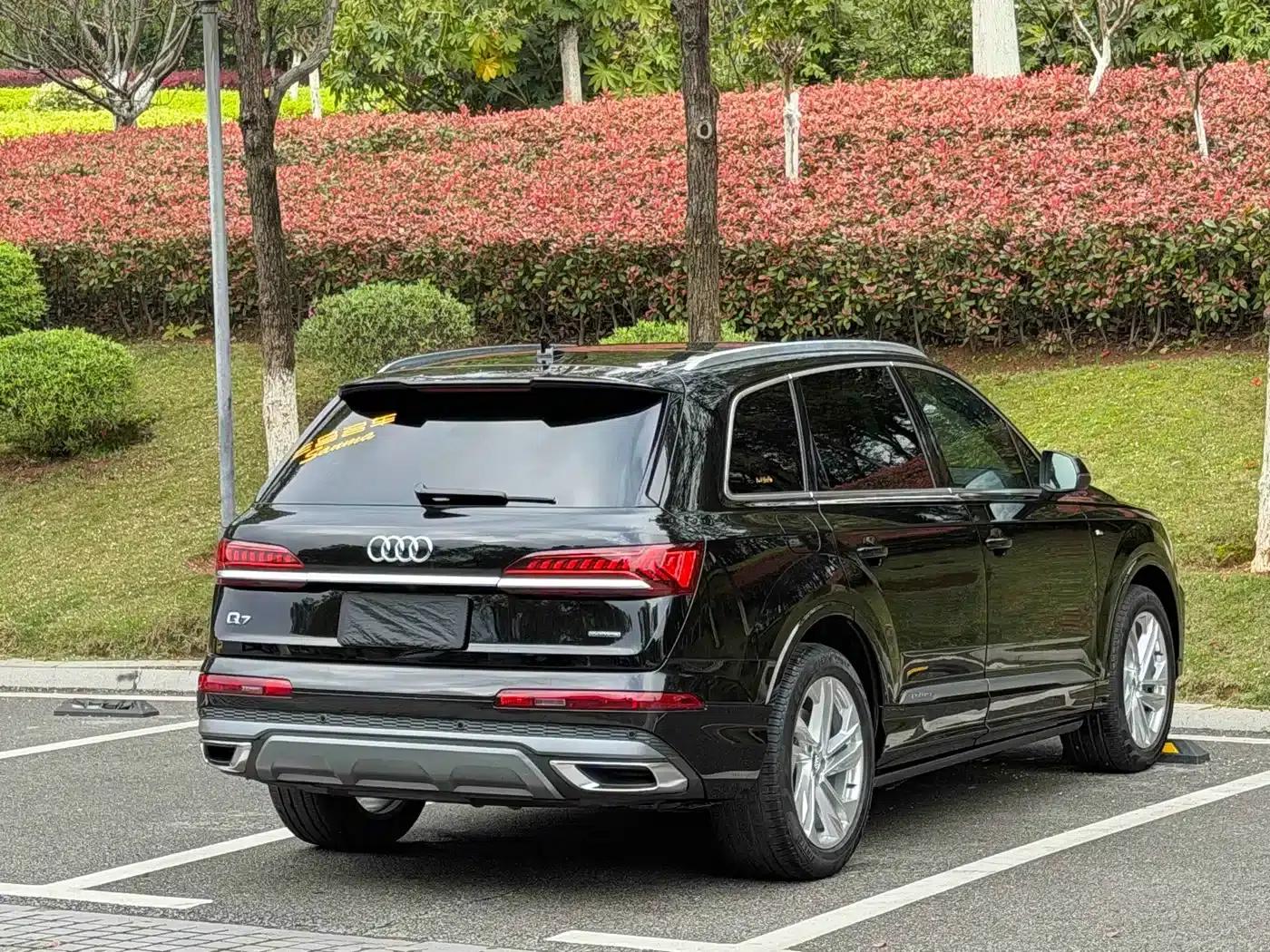 Audi Q7 2021 55 TFSI quattro S line Sport — миниатюра 7
