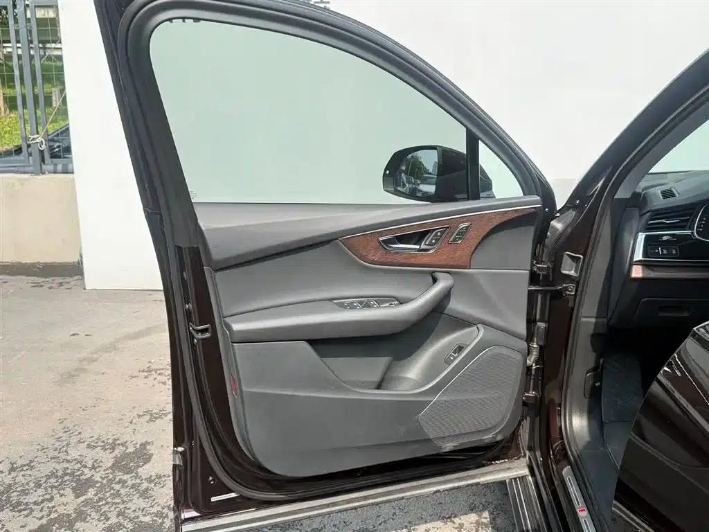 Audi Q7 2021 45 TFSI quattro S line Sport — миниатюра 15