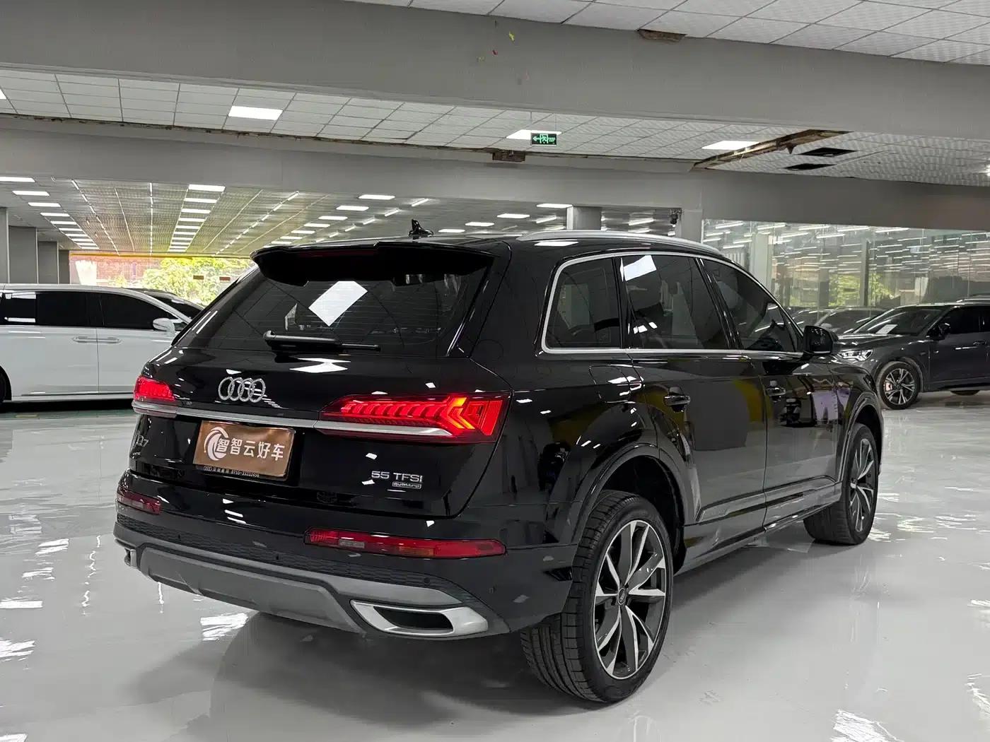 Audi Q7 2023 55 TFSI quattro S line Sport — миниатюра 11