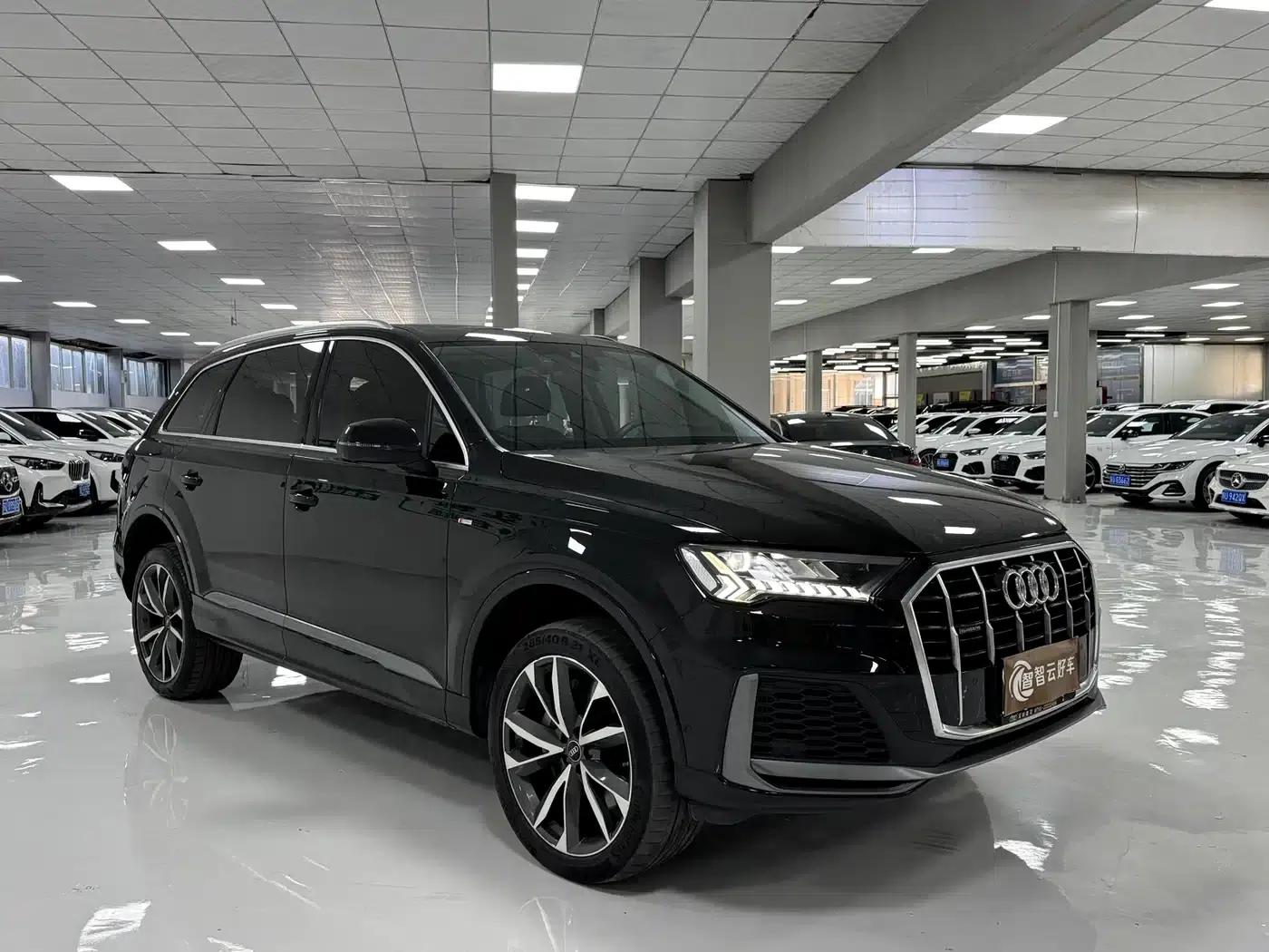 Audi Q7 2023 55 TFSI quattro S line Sport — миниатюра 3