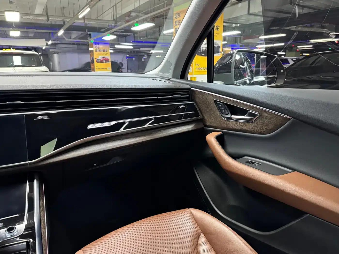 Audi Q7 2021 55 TFSI quattro S line Sport — миниатюра 26