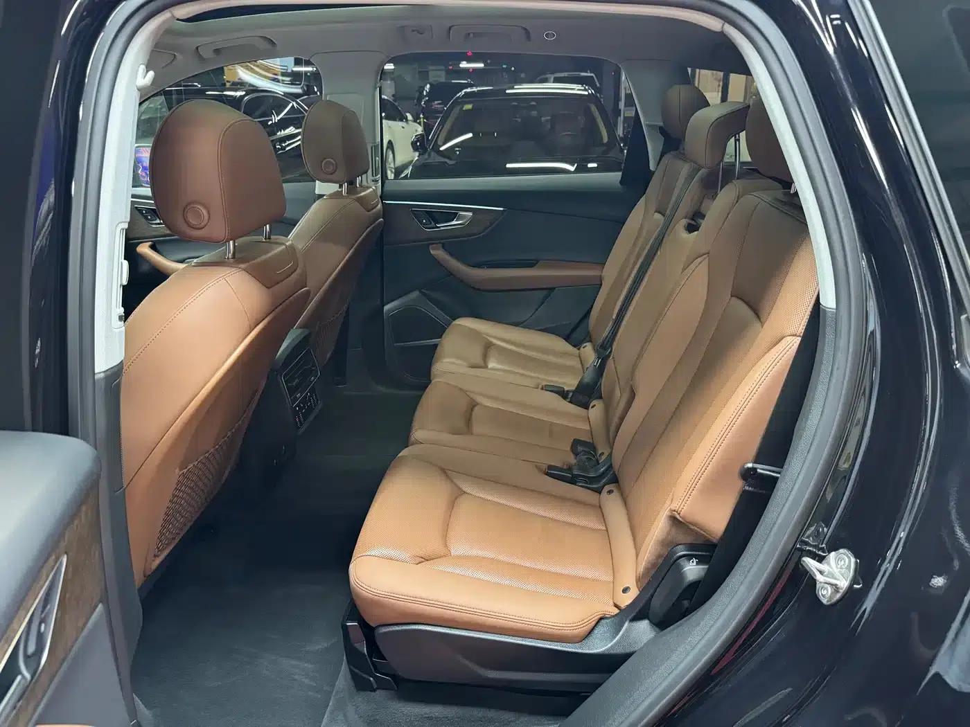 Audi Q7 2021 55 TFSI quattro S line Sport — миниатюра 31