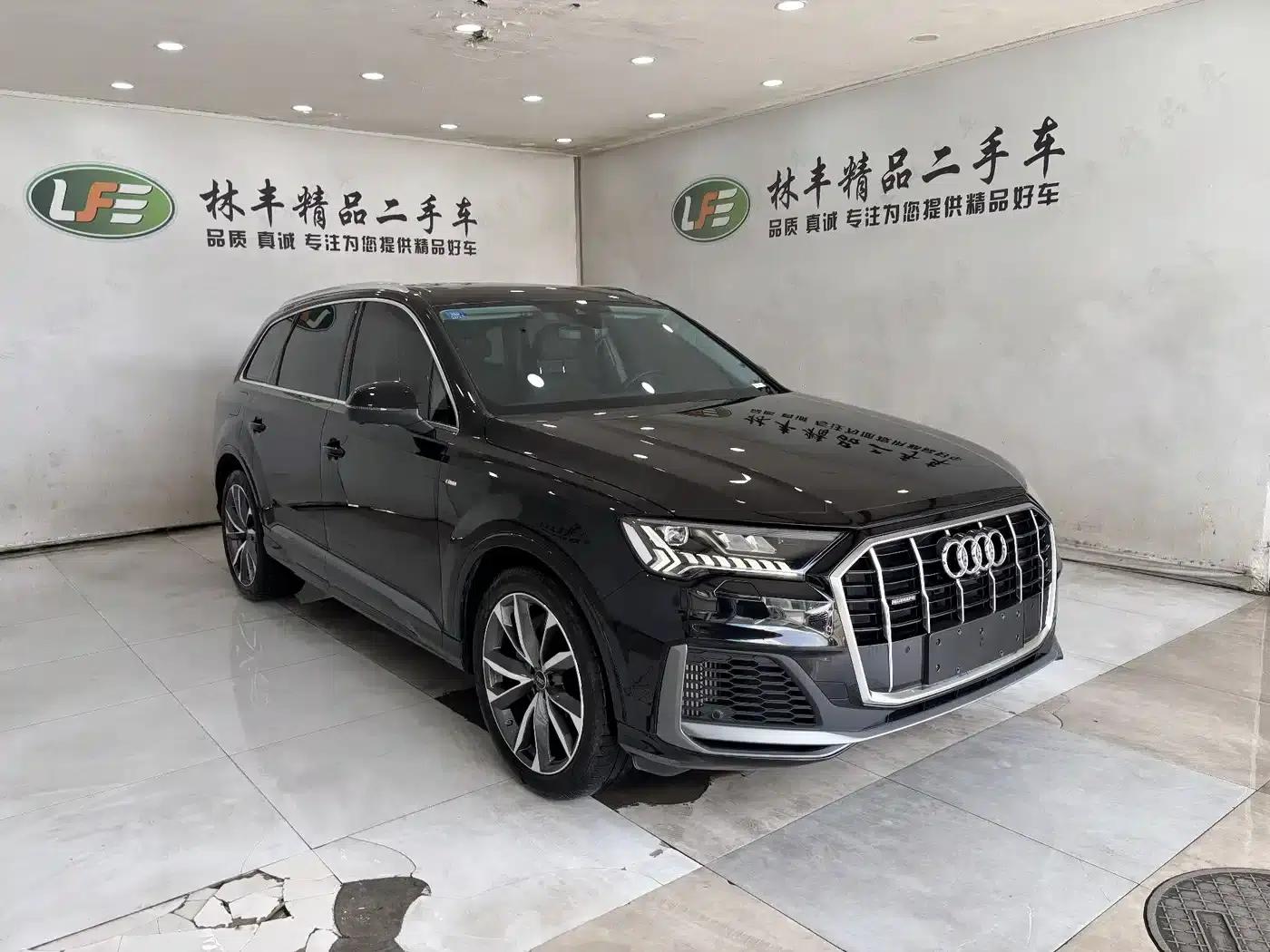 Audi Q7 2023 55 TFSI quattro S line Sport — миниатюра 3