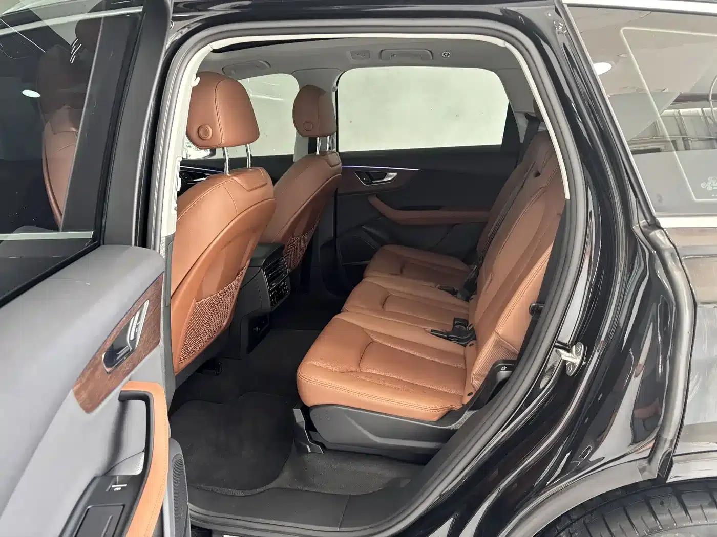 Audi Q7 2023 55 TFSI quattro S line Sport — миниатюра 22